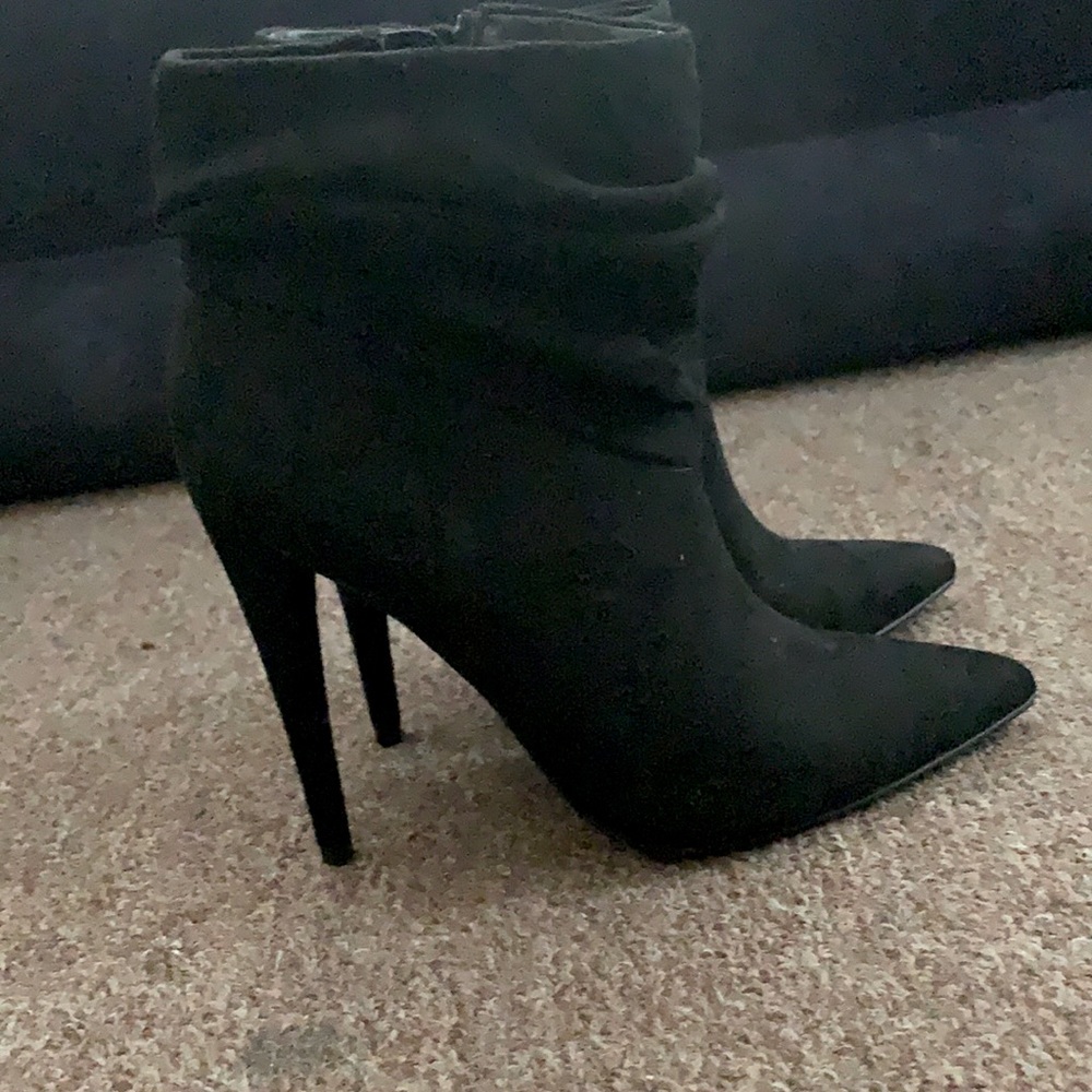 Black heel